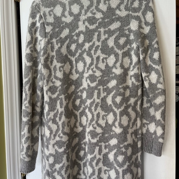 Cardigan - Picture 8 of 8